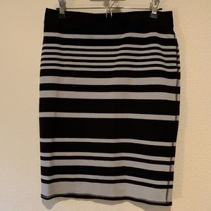 Old Navy Stripe Pencil Skirt